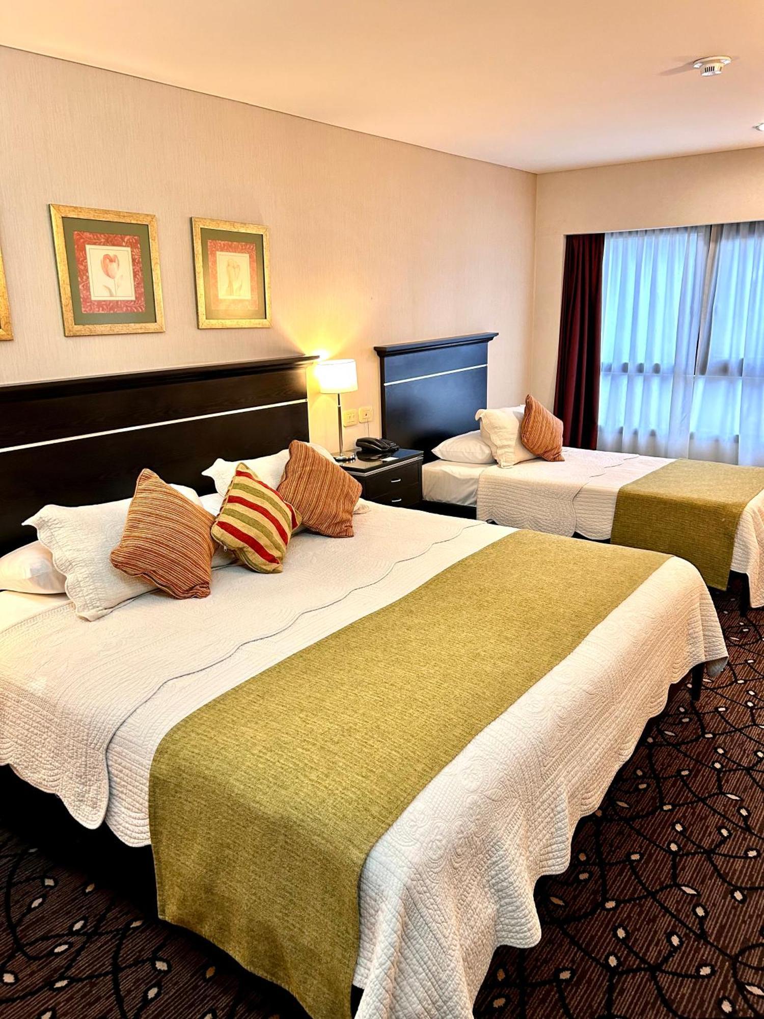 Condado Hotel Casino Goya Kültér fotó